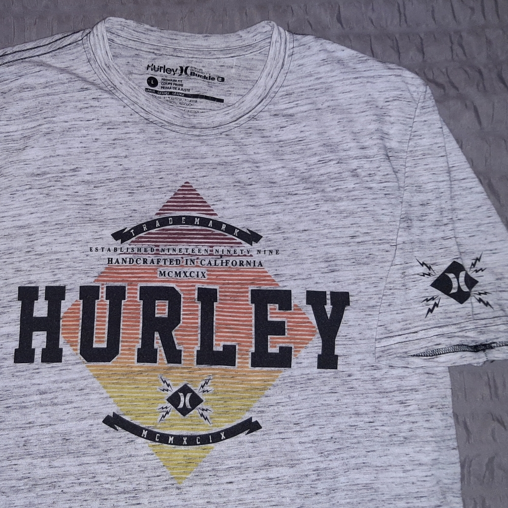 Hurley Graphic T-Shirt - Picture 2 of 4